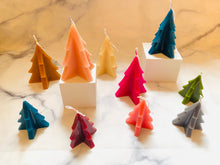 Load image into Gallery viewer, Modern Christmas Tree Beeswax Candle
