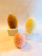Load image into Gallery viewer, Pinecone Beeswax Candle