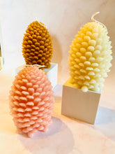 Load image into Gallery viewer, Pinecone Beeswax Candle