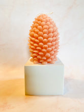 Load image into Gallery viewer, Pinecone Beeswax Candle
