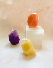 Load image into Gallery viewer, Geometric ‘Gemstone’ Beeswax Candle