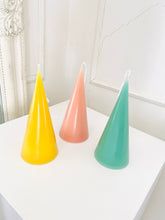 Load image into Gallery viewer, Colourful Geometric Shapes Beeswax Candles