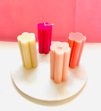 Load image into Gallery viewer, Flower Pillar Beeswax Candle