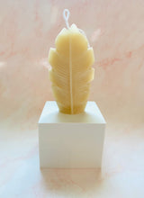 Load image into Gallery viewer, Palm Spear Beeswax Candle