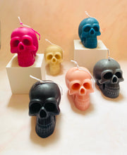 Load image into Gallery viewer, Skull Beeswax Candle