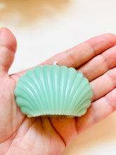 Load image into Gallery viewer, Seashell Beeswax Candles - 3 Pack