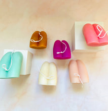 Load image into Gallery viewer, Shooting Heart Beeswax Candle
