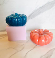 Load image into Gallery viewer, Oversized Pumpkin Beeswax Candle