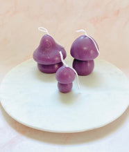 Load image into Gallery viewer, Mushroom Beeswax Candles - 3 Pack