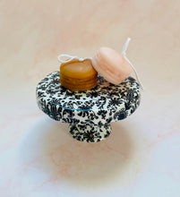 Load image into Gallery viewer, Macaron Beeswax Candles - 5 Pack