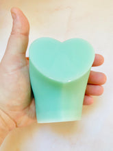 Load image into Gallery viewer, Shooting Heart Beeswax Candle