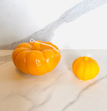 Load image into Gallery viewer, Oversized Pumpkin Beeswax Candle