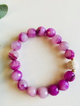 Load image into Gallery viewer, Fushia Jade Essential Oil Diffuser Bracelet