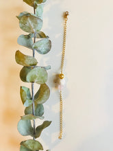 Load image into Gallery viewer, Rose Quartz Essential Oil Diffuser Bracelet