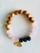 Load image into Gallery viewer, Rose Quartz Essential Oil Diffuser Bracelet