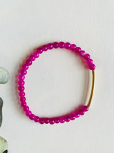 Load image into Gallery viewer, Fuchsia Jade Bracelet