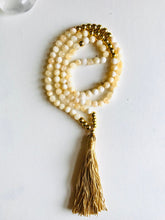 Load image into Gallery viewer, Yellow Calcite Mala Necklace