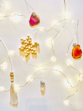Load image into Gallery viewer, Agate Tassel Ornament - 3 Pack