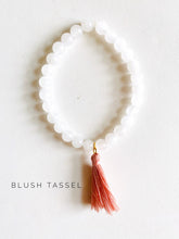 Load image into Gallery viewer, Dainty Jade Stretch Bracelet