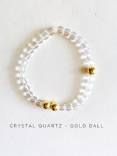Load image into Gallery viewer, Labradorite or Crystal Quartz Stretch Bracelet