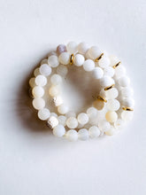 Load image into Gallery viewer, Jade & Agate Essential Oil Diffuser Bracelet