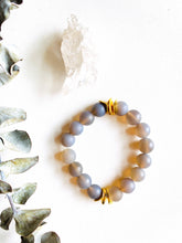 Load image into Gallery viewer, Grey Jade Bracelet