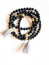 Load image into Gallery viewer, Dainty Black Onyx Stretch Bracelet