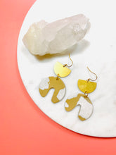 Load image into Gallery viewer, Golden Arch Earrings