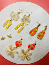 Load image into Gallery viewer, Rattan Flower & Yellow Arch Earrings