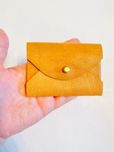 Load image into Gallery viewer, Mini Leather Envelope Wallet