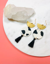 Load image into Gallery viewer, Black Fleck & Brass Earrings