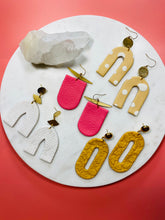 Load image into Gallery viewer, Golden Oversized Gingko Textured Earrings