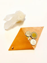 Load image into Gallery viewer, Leather Change Purse