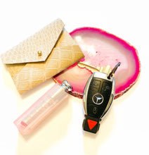 Load image into Gallery viewer, Mini Leather Envelope Wallet