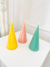 Load image into Gallery viewer, Colourful Geometric Shapes Beeswax Candles
