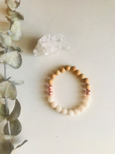 Load image into Gallery viewer, Peach Jade &amp; Rosewood Mala Bracelet
