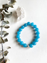 Load image into Gallery viewer, Blue Quartz Essential Oil Diffuser Bracelet
