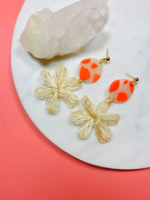 Load image into Gallery viewer, Coral &amp; Rattan Flower Drop Earrings
