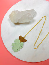 Load image into Gallery viewer, Monstera &amp; Brass Necklace
